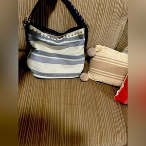 Shoulder tote type purse new with tags
